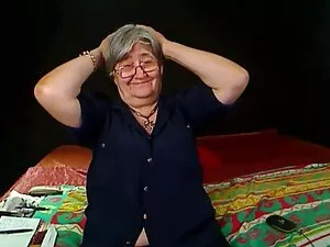 Mẹ Cô cùng loài grou ...