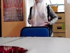 Gái anh có quan hệ p ...