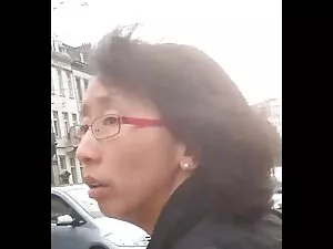Bên trái là chiến đấ ...