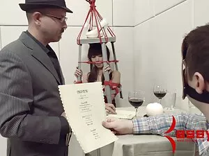 Những cô gái châu Á  ...