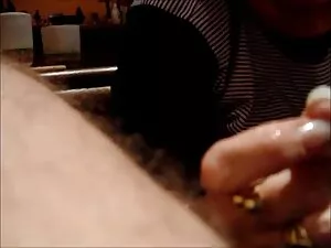 Chú thỏ màu hồng mà  ...